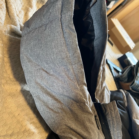 DKNY Winter puffer coat - Picture 2 of 5